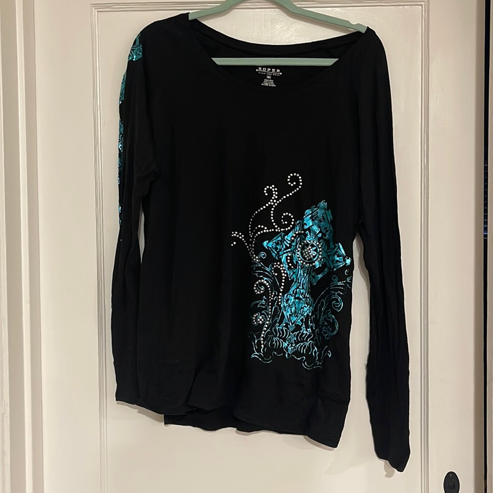 Roper XL black long sleeve shirt.